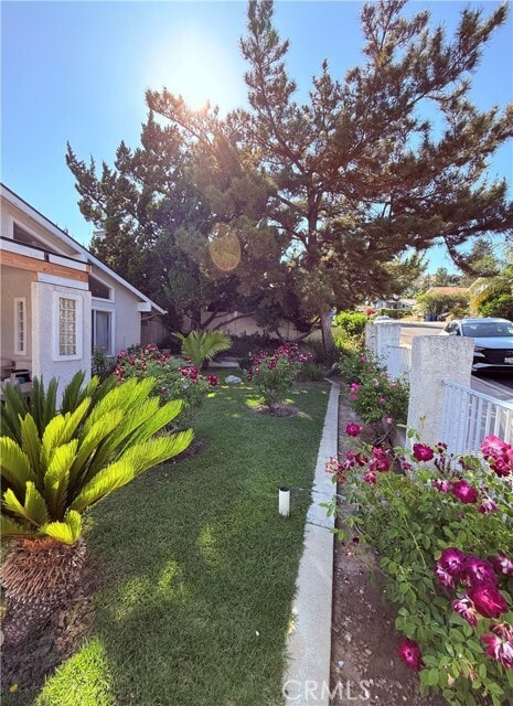 Building Photo - 17608 Orna Dr