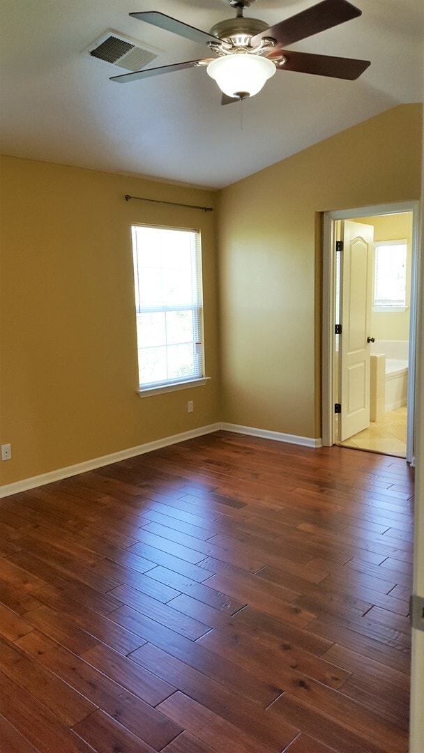 Building Photo - San Ramon's Lovely Windemere, Canadora Two Story Home 3 Br. + Loft, 2.5 Ba.