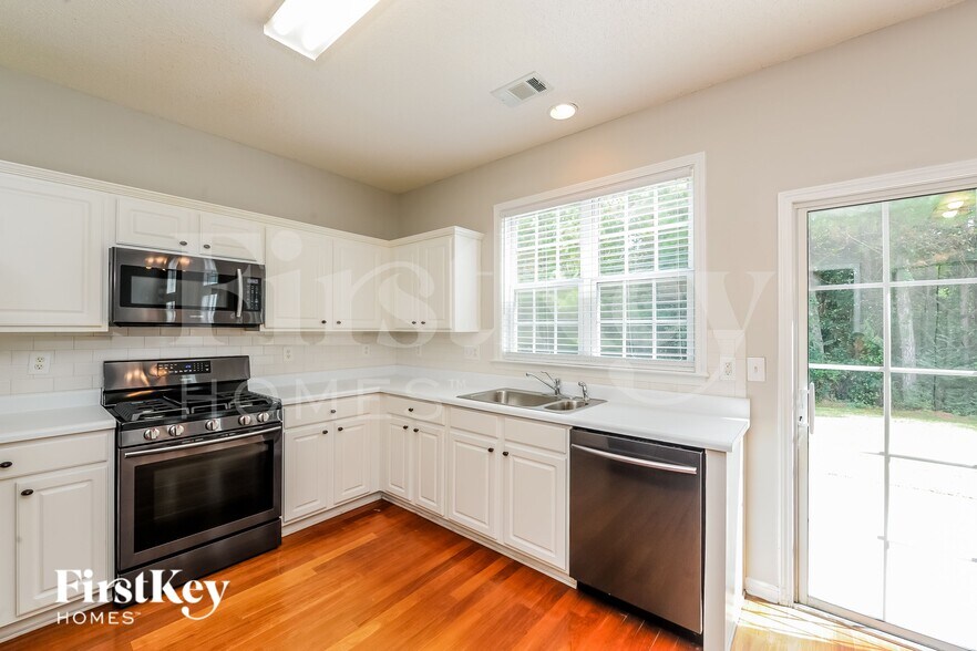 Building Photo - 504 Mullein Trace