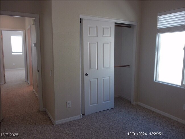 Building Photo - 6528 Birdcall St