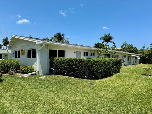 Building Photo - 120 NE 10th Ave