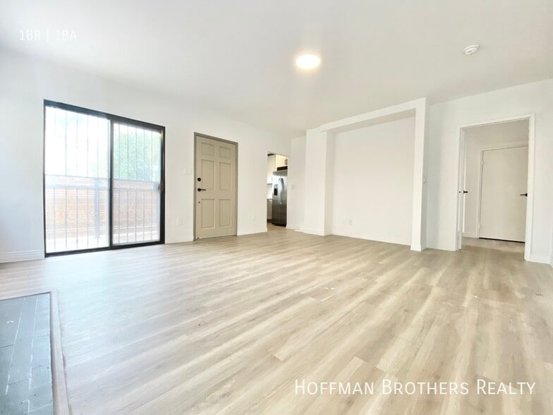 Building Photo - 1240 S Bronson Ave