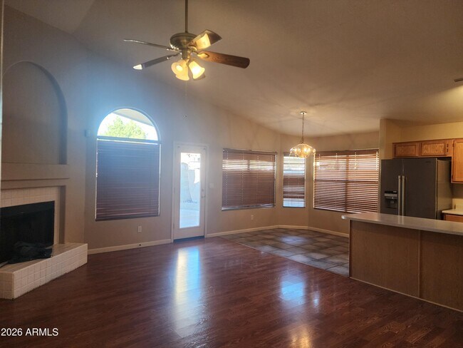 Building Photo - 4790 W Tulsa St