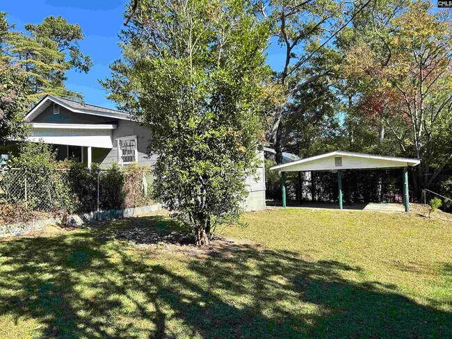 Building Photo - 804 Columbia College Dr