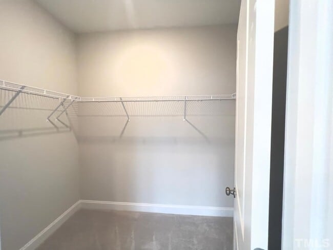 Building Photo - 341 Natsam Wds Wy