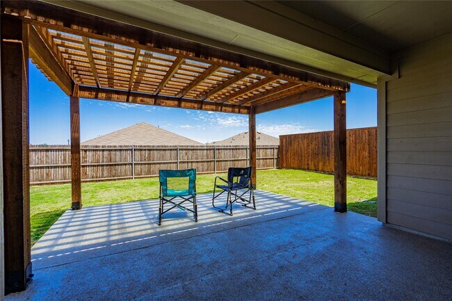 Building Photo - 801 Meadow Creek Ln