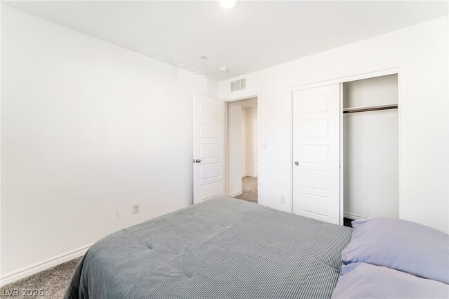 Building Photo - 6144 Rathbone St