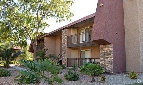 Building Photo - 5026 River Glen Dr