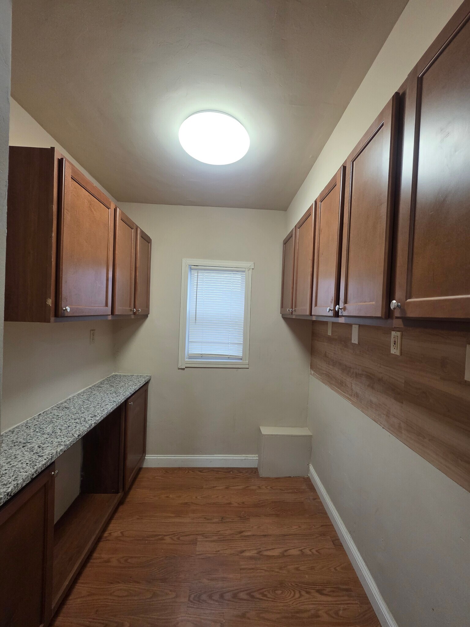 Building Photo - 14 Vera St