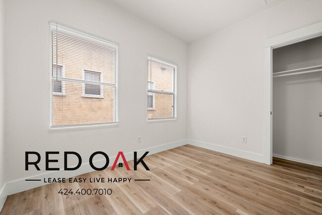 Building Photo - 1409 Magnolia Ave