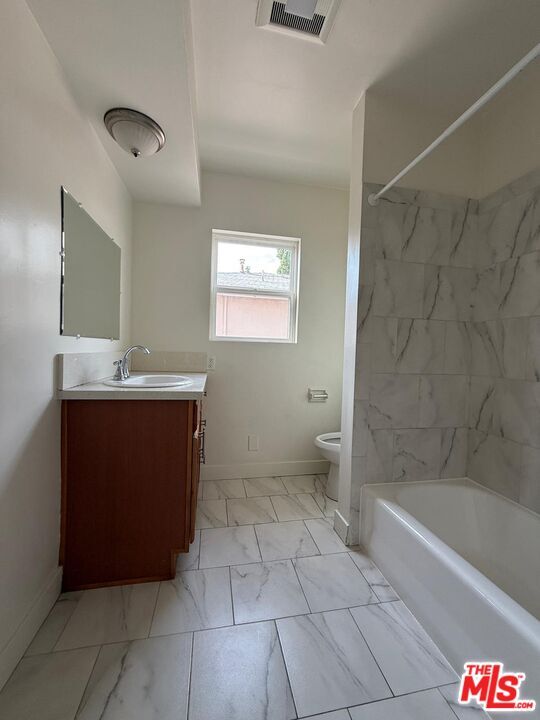 Building Photo - 13233 Oxnard St