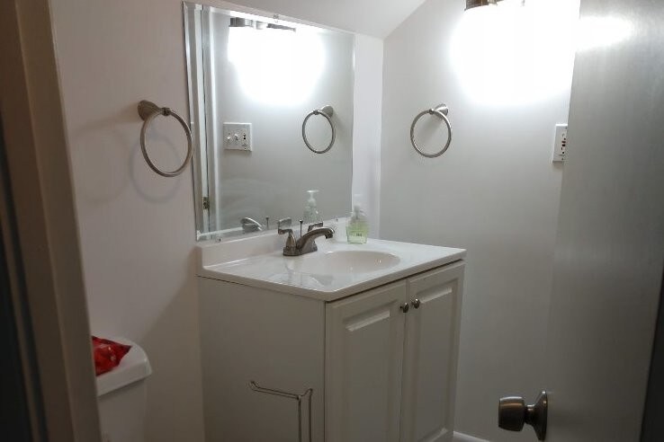 Well lighted bathroom - 2509 10th St NE