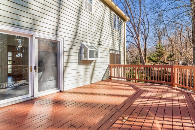 Building Photo - 17020 Briardale Rd