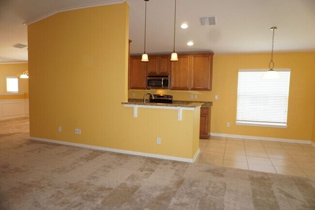 Building Photo - 2 Bedroom 2 Bathroom 55+ Community