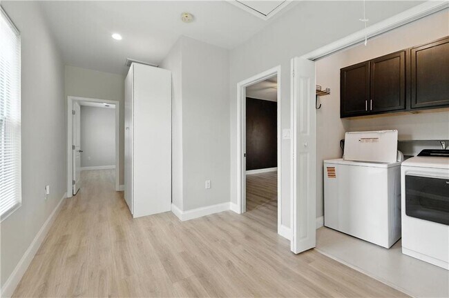 Building Photo - 1470 Norris Pl NW