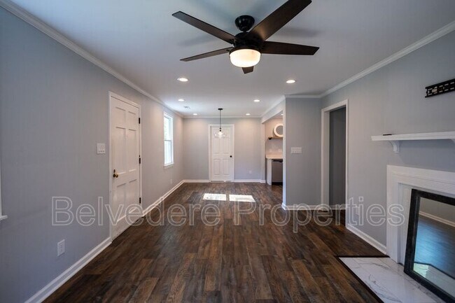 Building Photo - 1109 Cleburne St