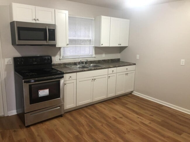 Building Photo - 1107 Dayton St, Unit H