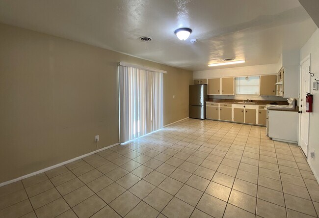 Building Photo - 204 Veterans Ave