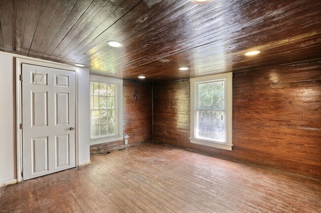 Building Photo - Single family home - 3 bedroom