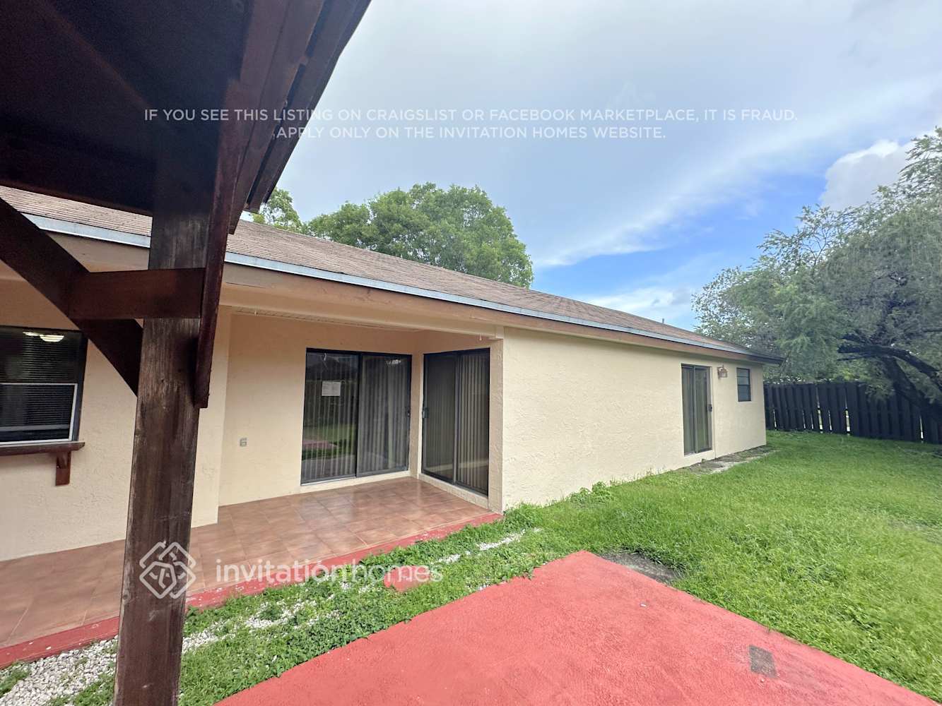 Building Photo - 15542 SW 48th St