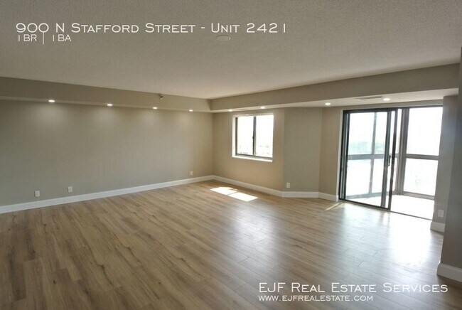 Building Photo - 900 N Stafford St
