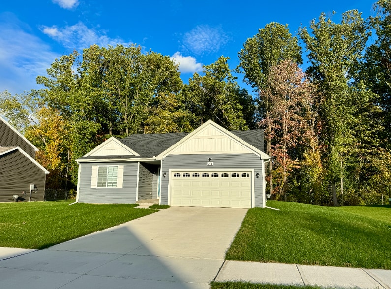 Building Photo - 7410 Bramling Dr
