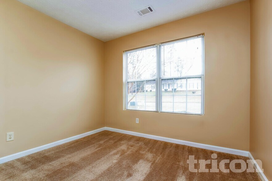 Building Photo - 520 Gatewood Dr
