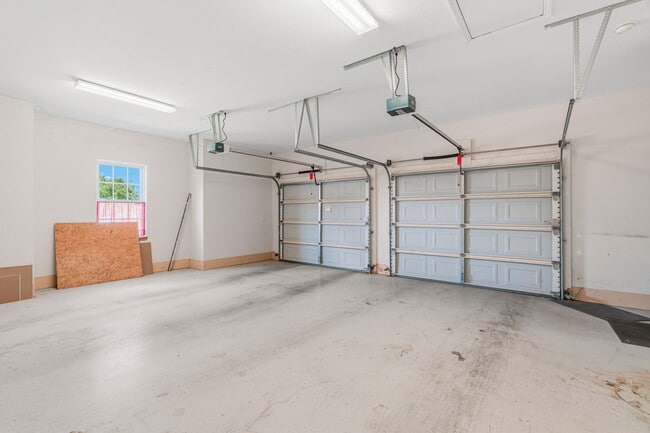 Building Photo - 104 Sunali Ln