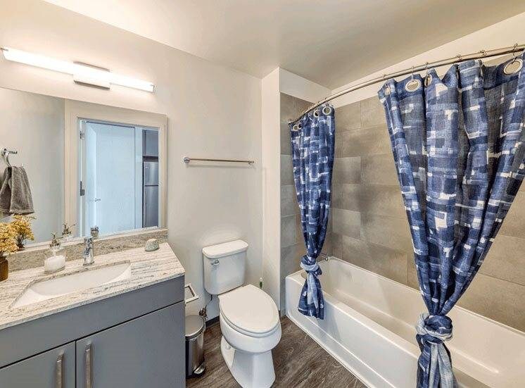 Building Photo - 2360 N California Ave