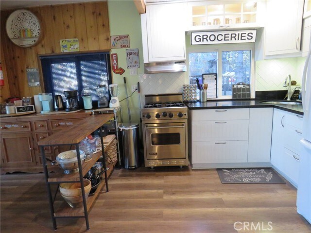 Building Photo - 32415 Scandia Dr