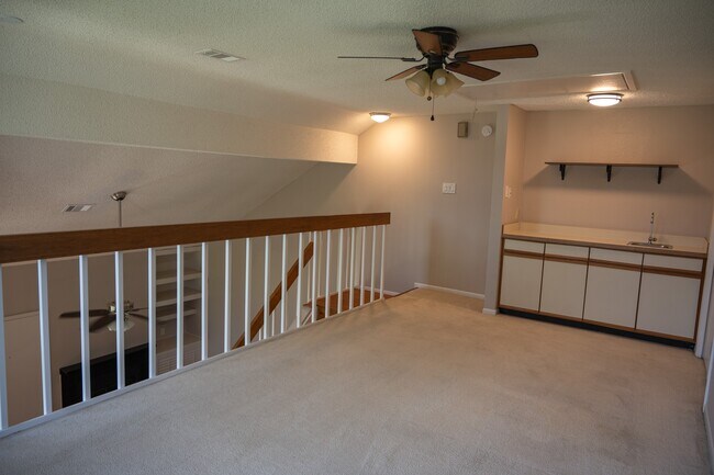 Building Photo - 1482 Gemini St
