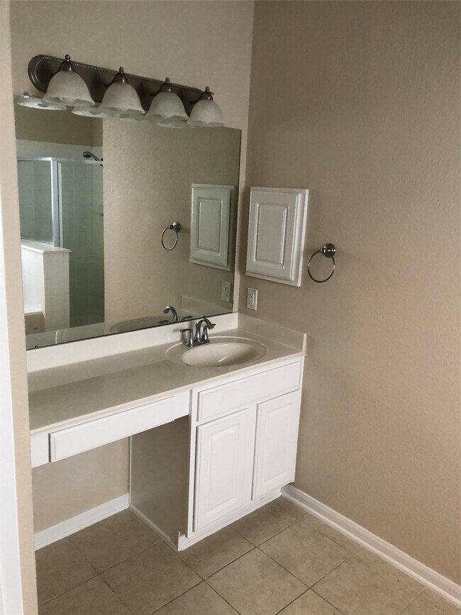 Building Photo - 17218 Mitchell Pass Ln