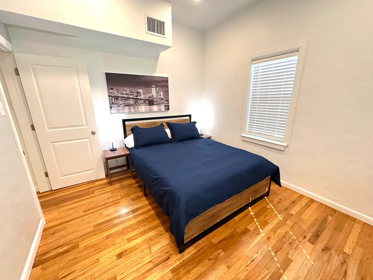 Bedroom - 1944 Arizona Ave