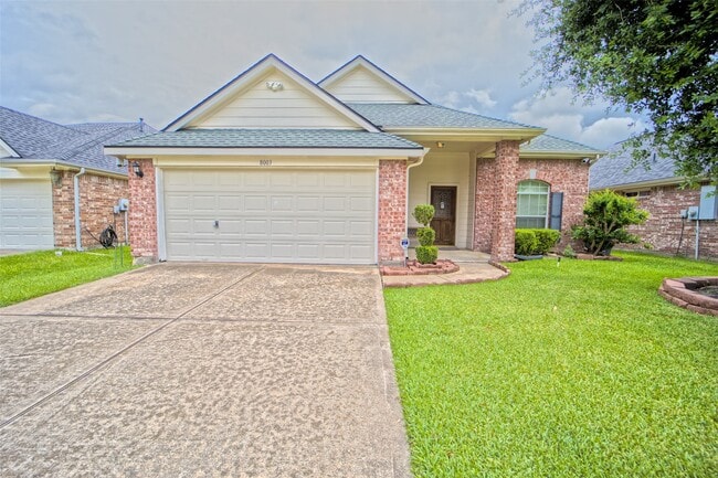 Primary Photo - 8003 Beech Park Ln