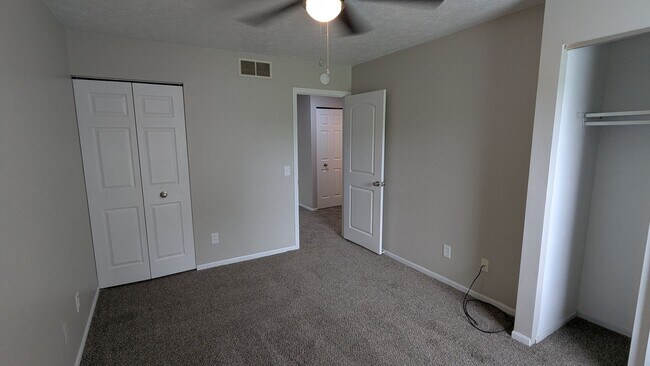 Building Photo - MN Cedar Village (871)