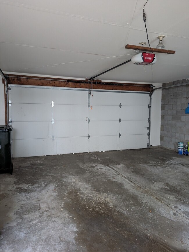 Building Photo - 1535 Wedgefield Cir