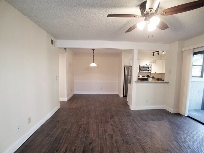 Building Photo - FOR RENT! Fabulous Full Remodeled 1/1 Wint...