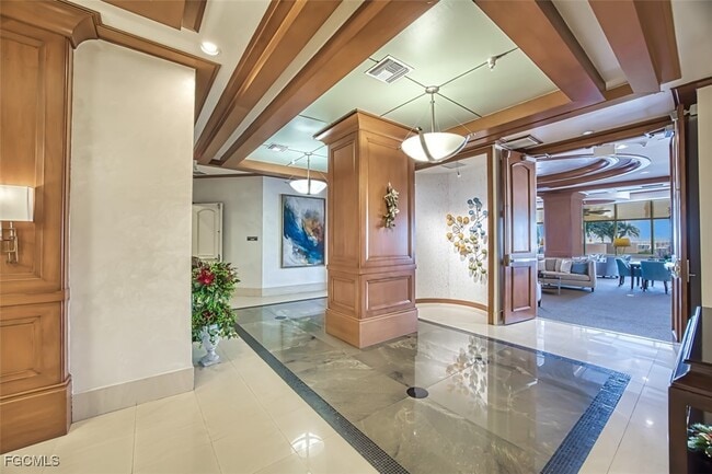 Building Photo - 2090 W First St