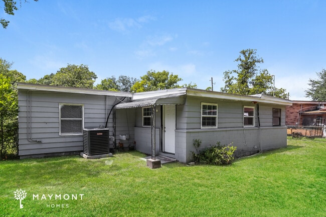 Building Photo - 5761 Iris Blvd