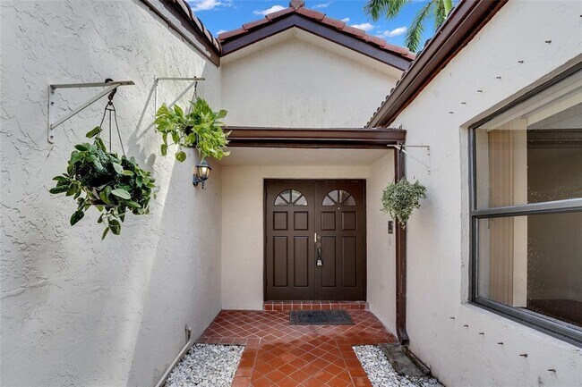 Building Photo - 7850 Villa Nova Dr