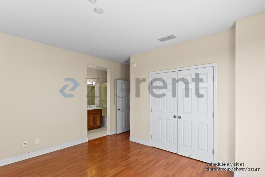 Building Photo - 2130 Klassen Wy