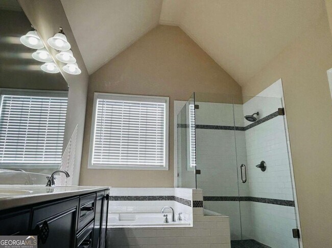 Building Photo - 4507 N Gate Dr