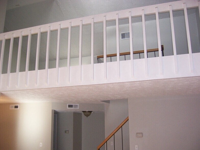 Building Photo - 25 Amato Dr