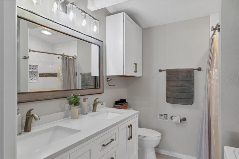 Building Photo - 1711 Marilyn Ave