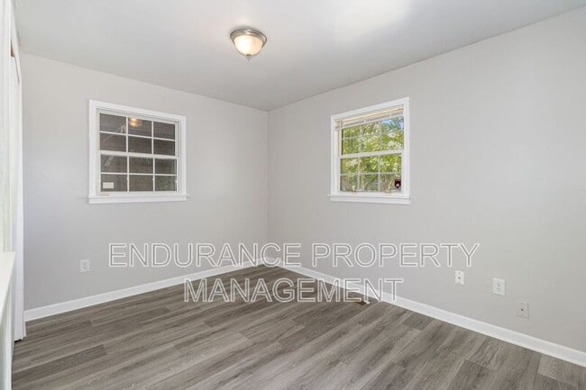 Building Photo - 9500 Ridgemoor Ave