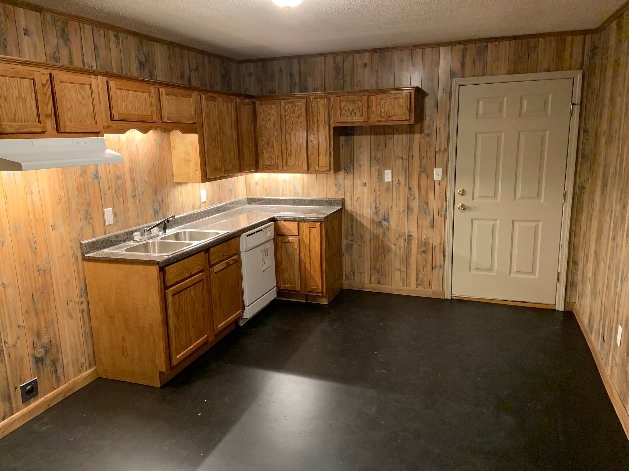 Building Photo - 614 N 13th Ave