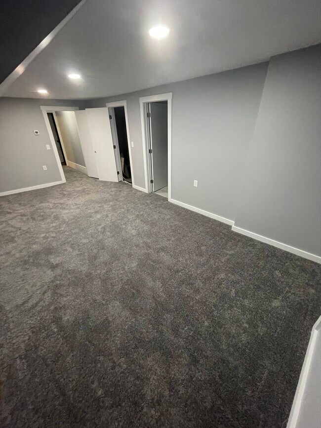2nd floor master bedroom #4 - 15 Heald St