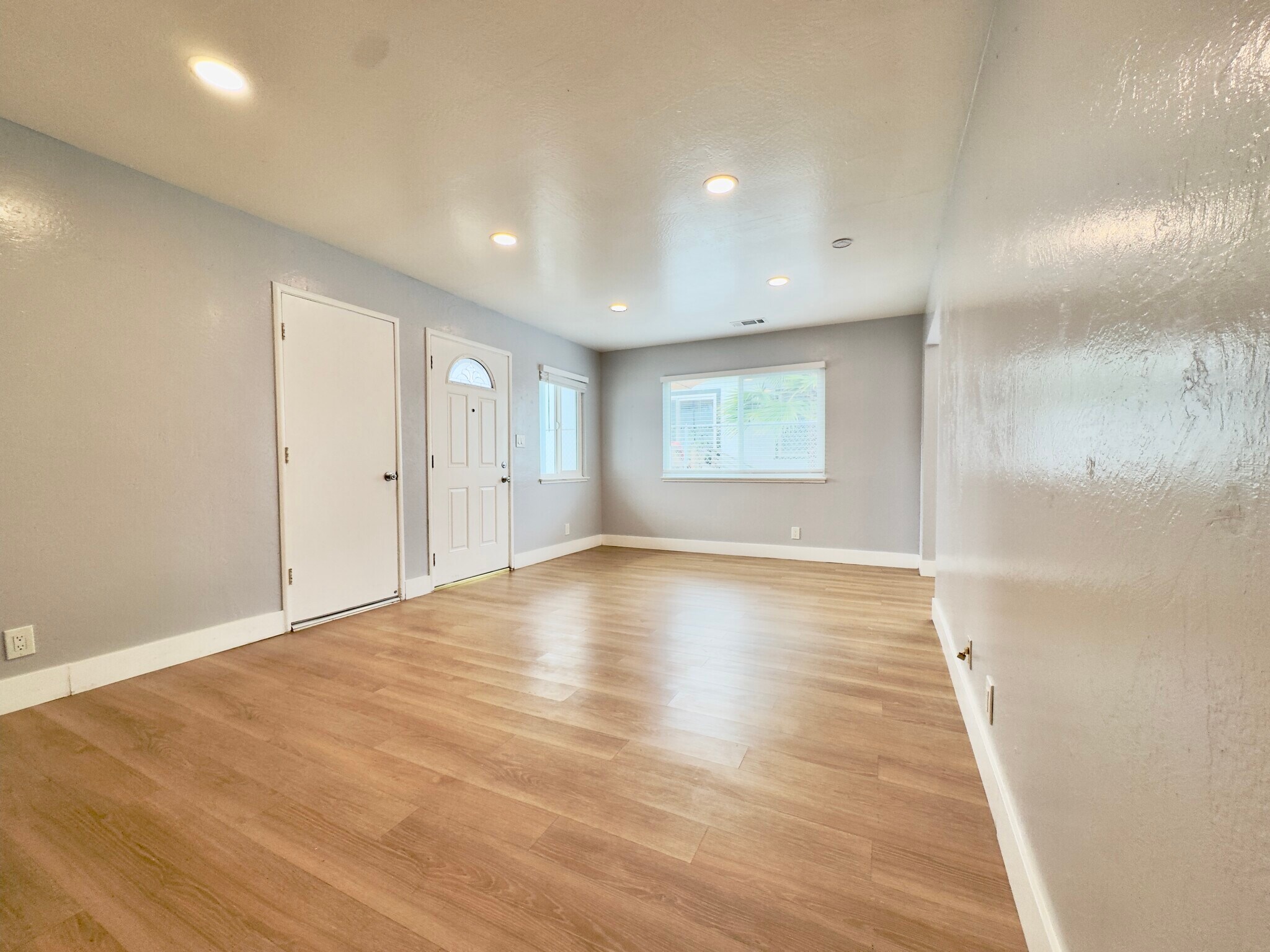 Building Photo - 2139 103rd Ave