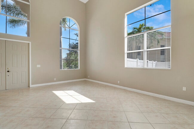 Building Photo - 6325 Spring Lake Terrace