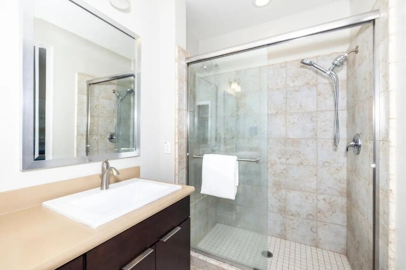 Building Photo - 827 Lotus Flower Loop